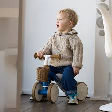 Chillafish Cruzi Balance Bike In Blue